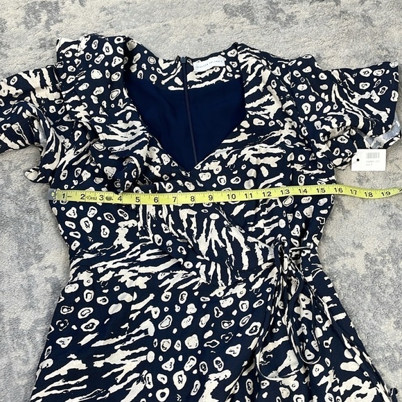 NWT Rebecca Vallance Flores Wrap effect Ruffled Printed Crepe Mini Dress 4 - Picture 10 of 14